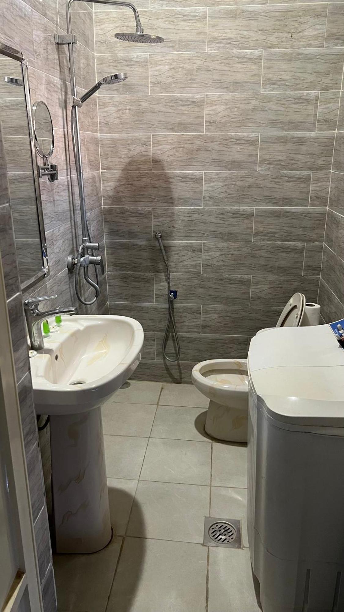 لانا مفروشة Lana Alula Apartment