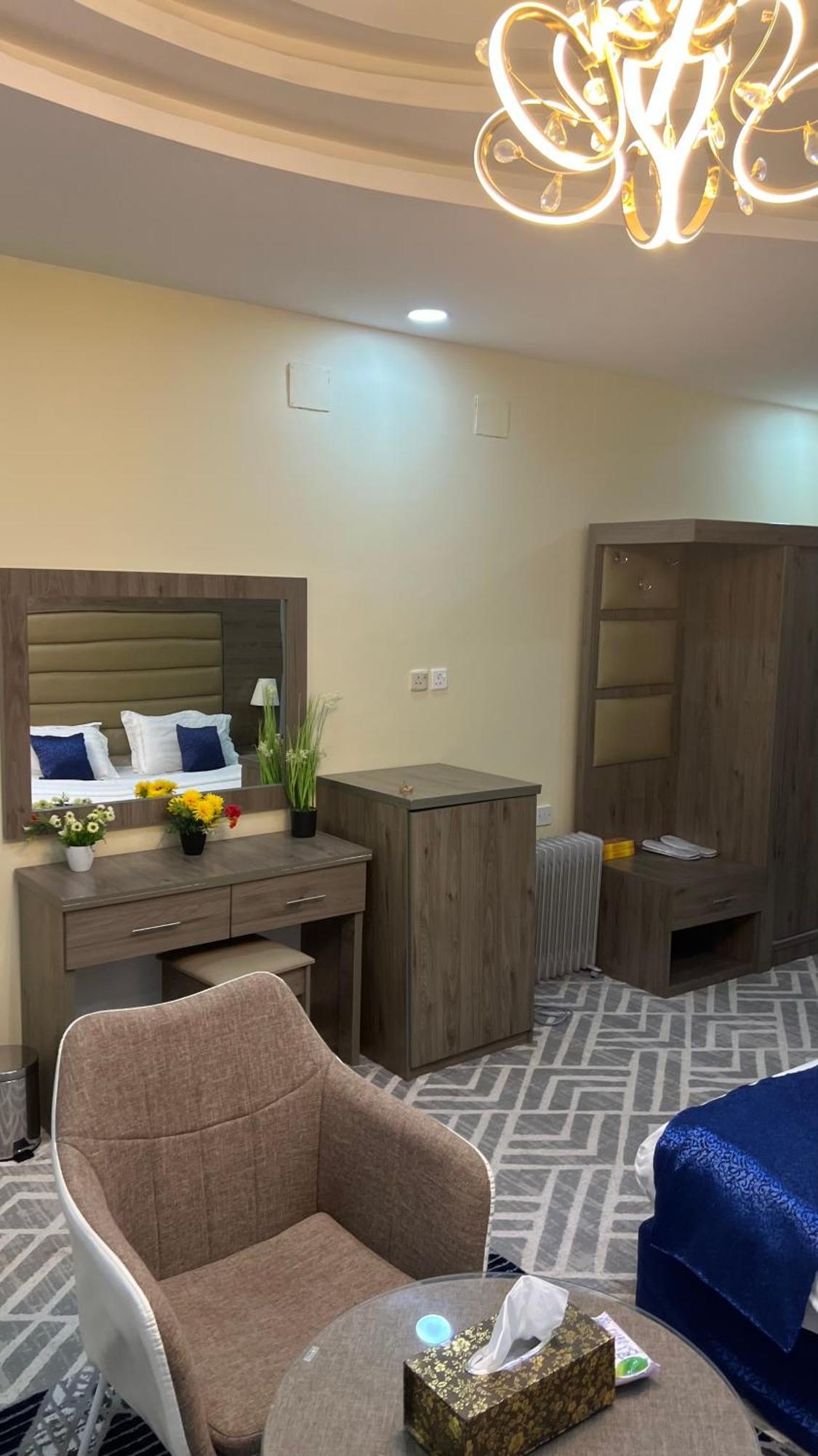 لانا مفروشة Lana Alula Apartment *